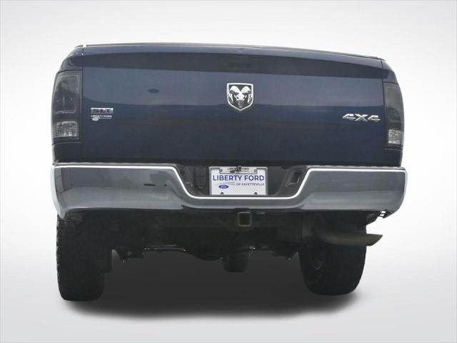 2019 Ram 1500 Classic SLT Crew Cab 4x4 6'4" Box