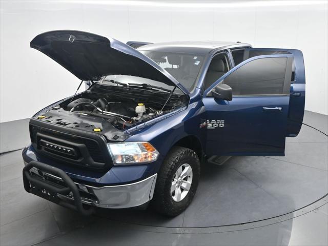 2019 Ram 1500 Classic SLT Crew Cab 4x4 6'4" Box