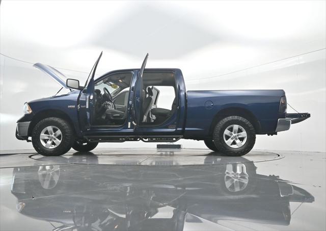 2019 Ram 1500 Classic SLT Crew Cab 4x4 6'4" Box