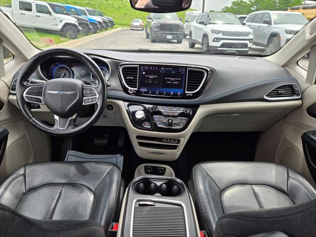 2021 Chrysler Pacifica Touring L