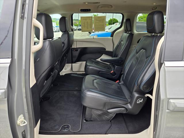 2021 Chrysler Pacifica Touring L