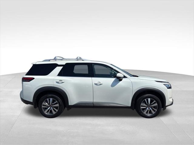 2024 Nissan Pathfinder SL 4WD