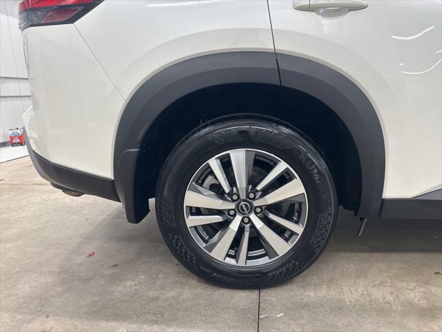 2024 Nissan Pathfinder SL 4WD