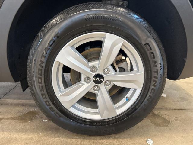 2023 Kia Sorento LX