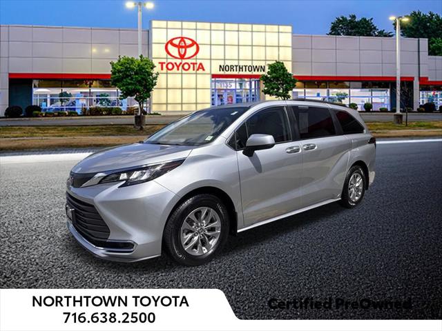 2022 Toyota Sienna LE for sale in Amherst, NY