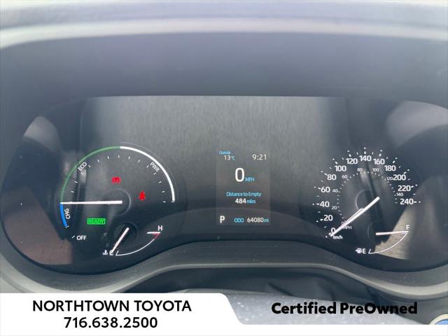 2022 Toyota Sienna LE