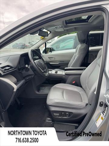 2022 Toyota Sienna LE