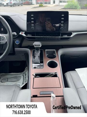 2022 Toyota Sienna LE