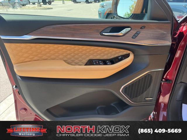 2025 Jeep Grand Cherokee L Summit 4x4