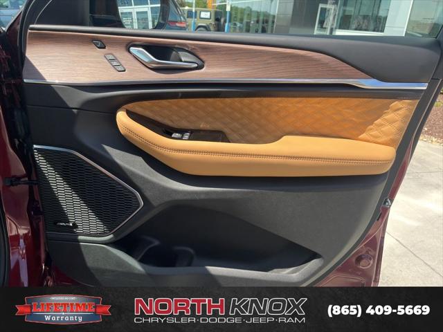 2025 Jeep Grand Cherokee L Summit 4x4