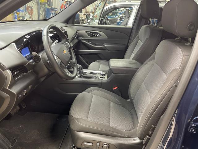 2023 Chevrolet Traverse AWD LT Cloth
