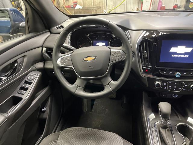 2023 Chevrolet Traverse AWD LT Cloth