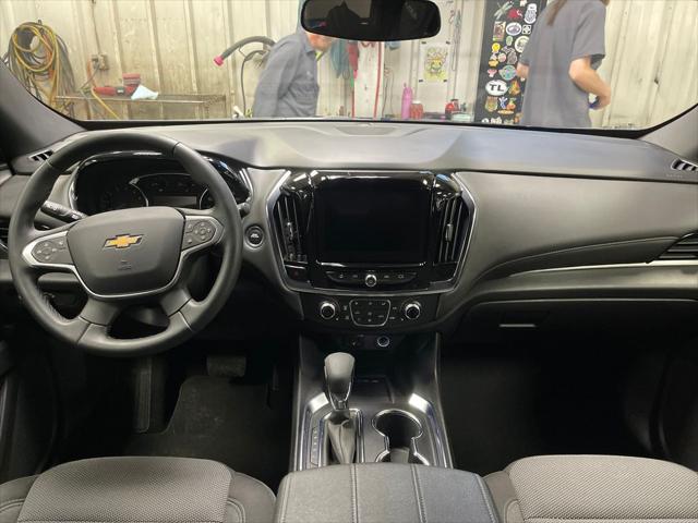 2023 Chevrolet Traverse AWD LT Cloth