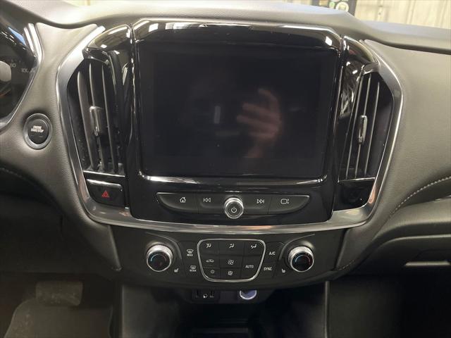 2023 Chevrolet Traverse AWD LT Cloth