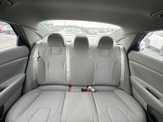 2024 Hyundai Elantra SE