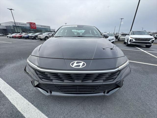 2024 Hyundai Elantra SE