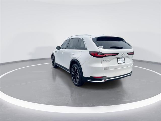 2024 Mazda X-90 Premium Plus