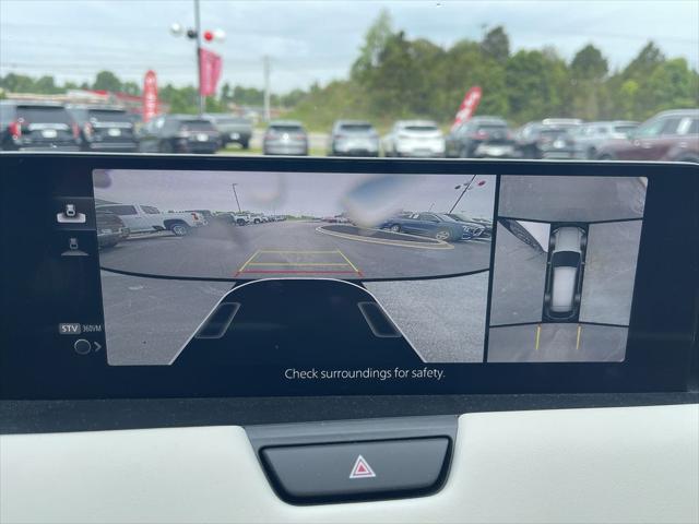 2024 Mazda X-90 Premium Plus