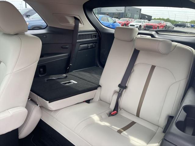 2024 Mazda X-90 Premium Plus