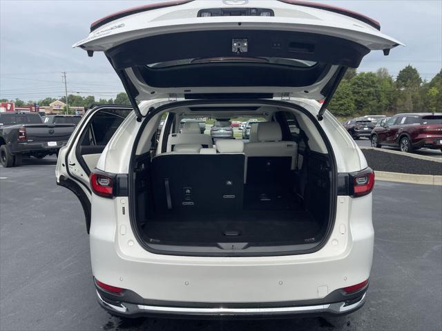 2024 Mazda X-90 Premium Plus