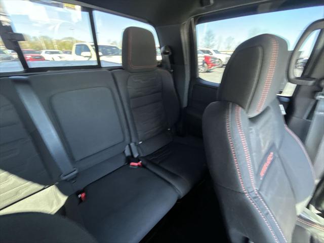 2024 Nissan Frontier Crew Cab PRO-4X 4x4