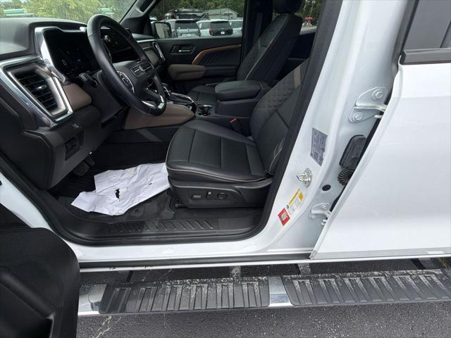 2024 GMC Canyon 4WD Denali