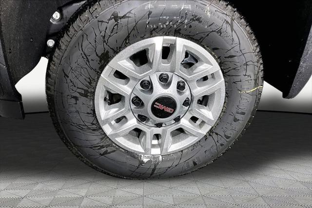 2026 GMC Sierra 2500HD Crew Cab, Standard Bed, SLE, 4WD