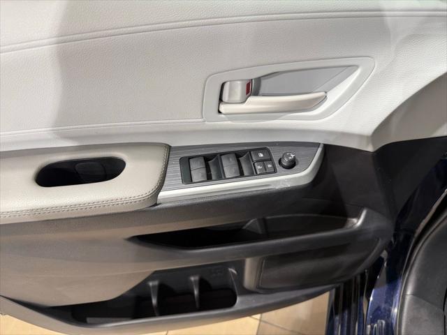 2025 Toyota Sienna LE