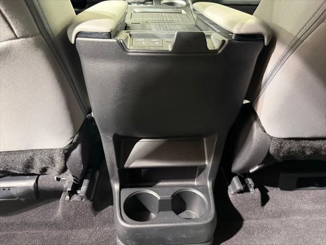 2025 Toyota Sienna LE