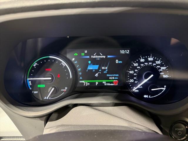 2025 Toyota Sienna LE