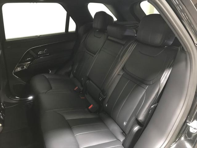 2026 Land Rover Range Rover Sport P530 Dynamic SE