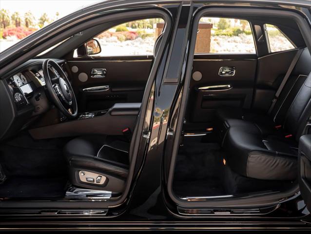 2013 Rolls-Royce Ghost Base