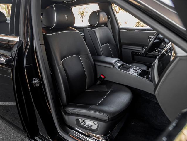 2013 Rolls-Royce Ghost Base