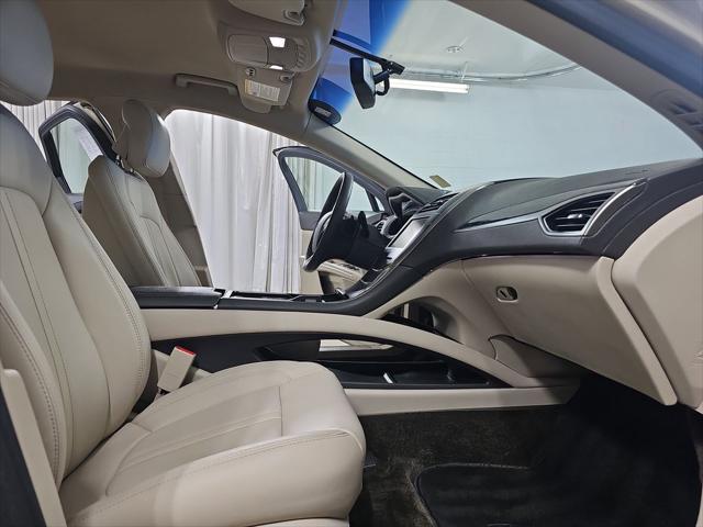 2016 Lincoln MKZ Base