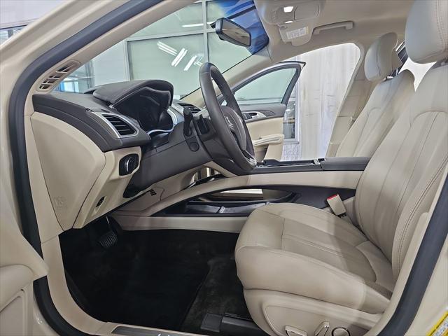 2016 Lincoln MKZ Base