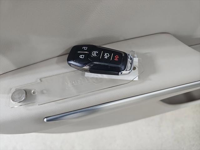 2016 Lincoln MKZ Base