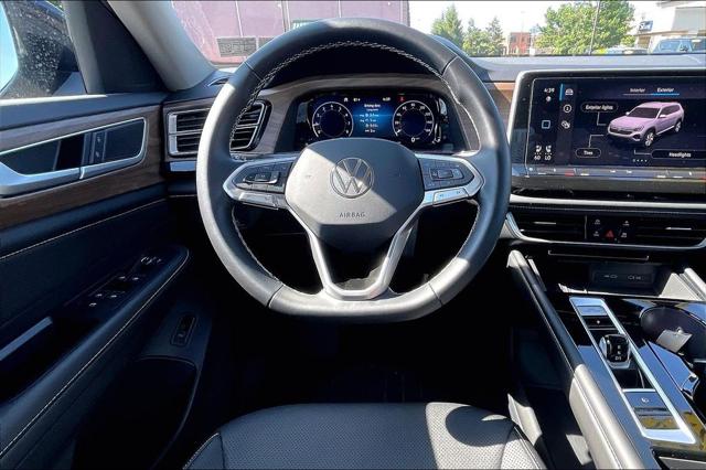 2026 Volkswagen Atlas SE with Technology