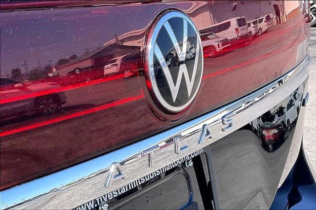 2026 Volkswagen Atlas SE with Technology