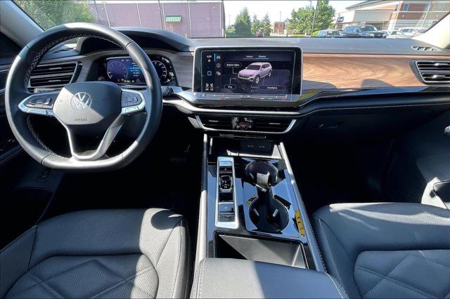 2026 Volkswagen Atlas SE with Technology