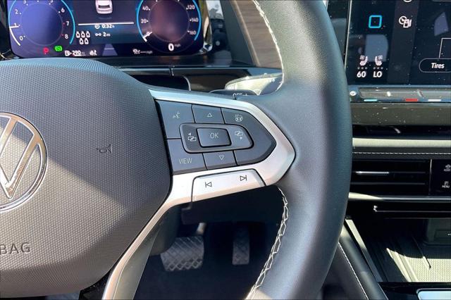 2026 Volkswagen Atlas SE with Technology