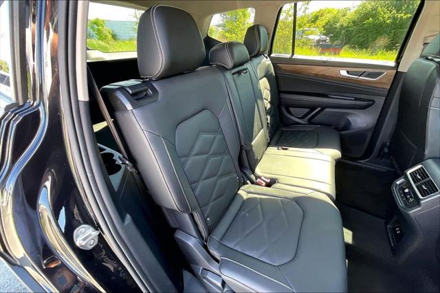 2026 Volkswagen Atlas SE with Technology