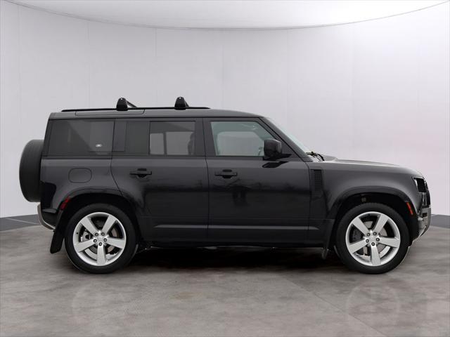 2022 Land Rover Defender 110 X-Dynamic SE