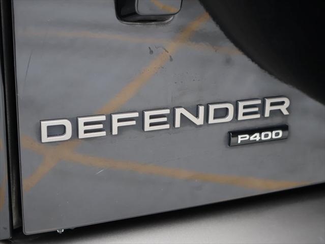 2022 Land Rover Defender 110 X-Dynamic SE