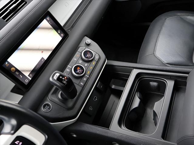 2022 Land Rover Defender 110 X-Dynamic SE