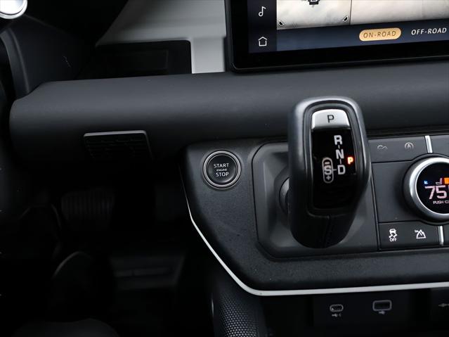 2022 Land Rover Defender 110 X-Dynamic SE