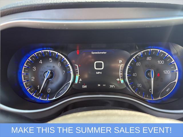 2027 Chrysler Pacifica Select