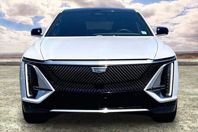 2025 Cadillac iQ Luxury 3 RWD