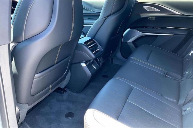 2025 Cadillac iQ Luxury 3 RWD
