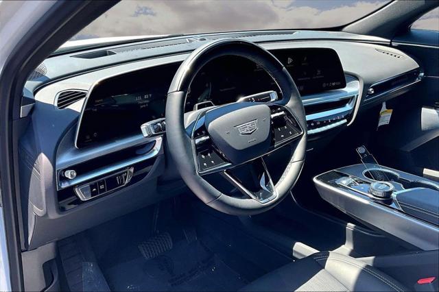 2025 Cadillac iQ Luxury 3 RWD
