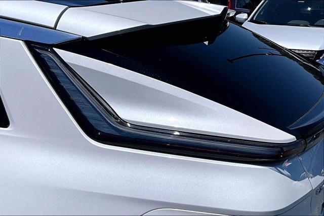2025 Cadillac iQ Luxury 3 RWD
